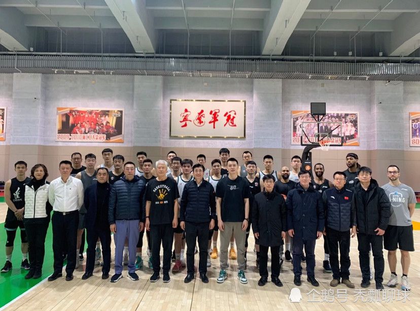 但是，大家怯于吴家的实力与威严，只敢私底下嘲笑这件事情，但相比之下，刘家的实力就很一般，所以刘广儿子刘铭的事迹，便在金陵广为传播，是无数人茶余饭后的闲谈资本。